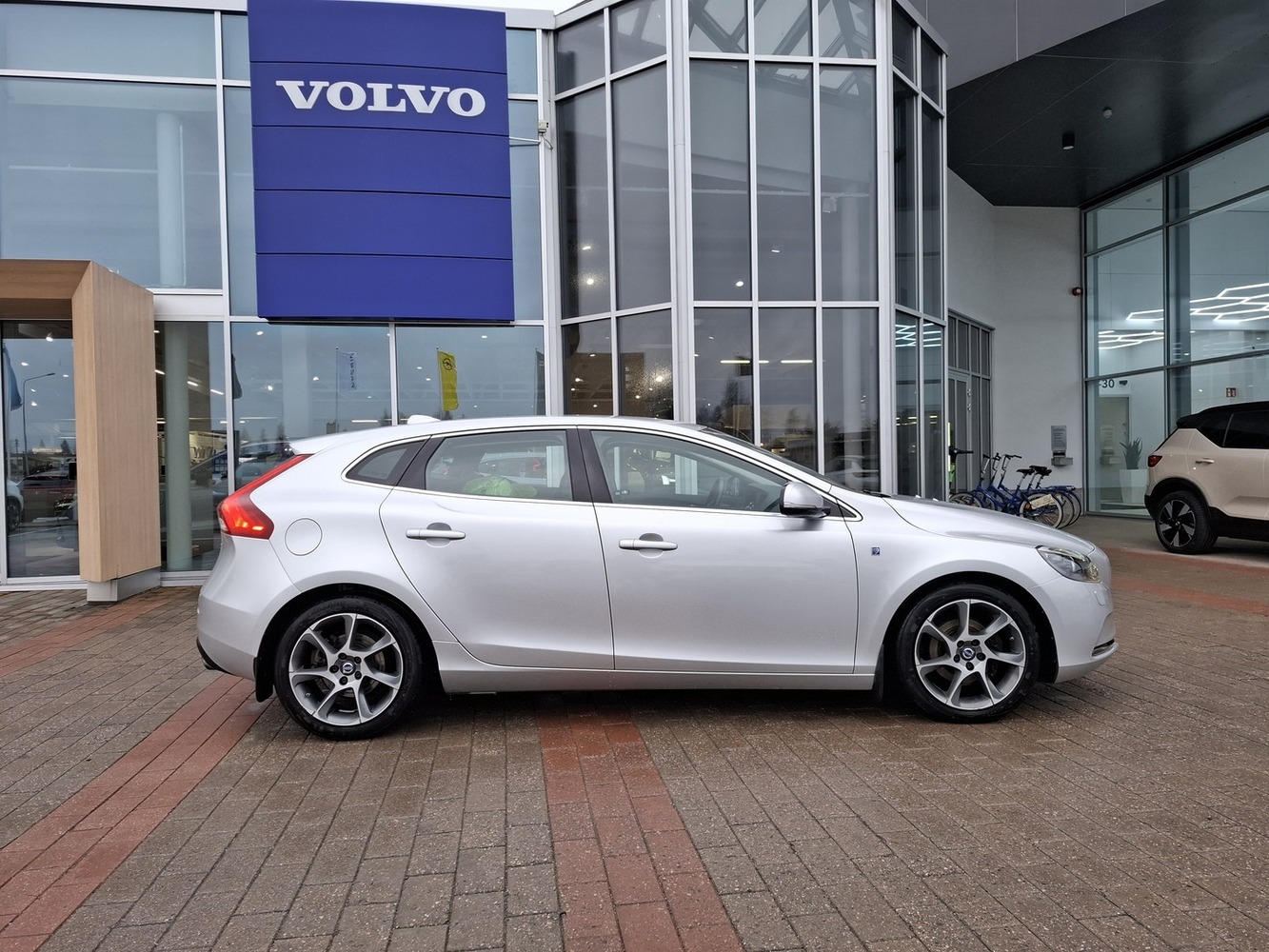 Volvo V40 vaihtoauto