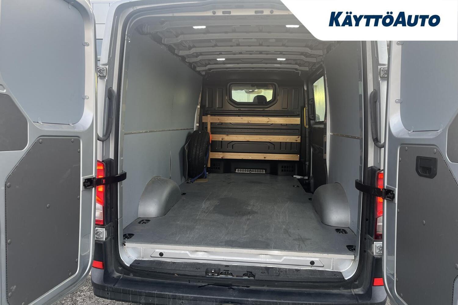 Volkswagen Crafter vaihtoauto