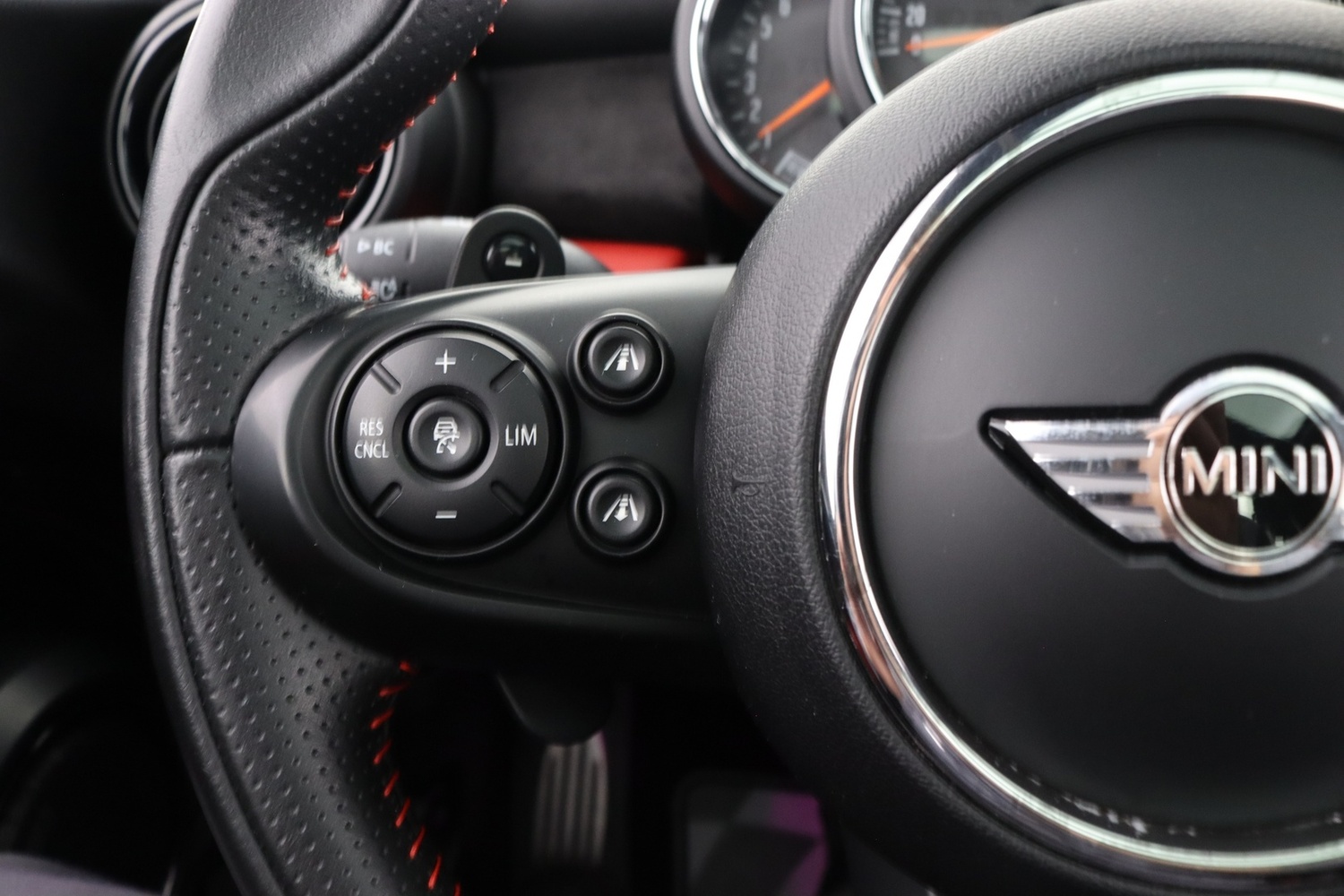 Mini Cooper vaihtoauto