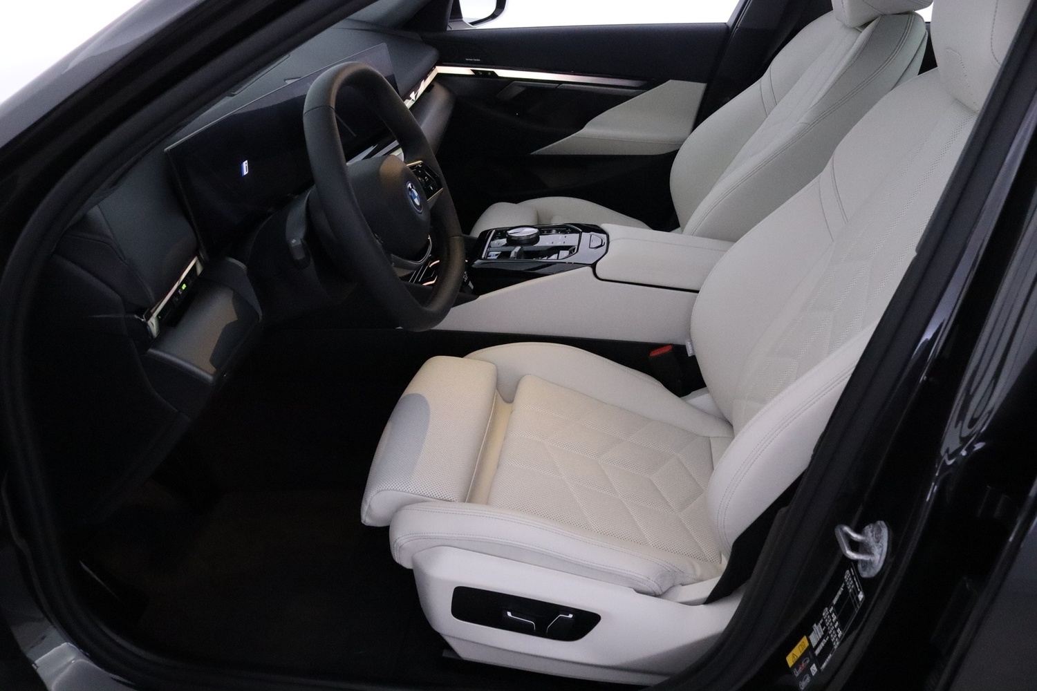 BMW i5 vaihtoauto