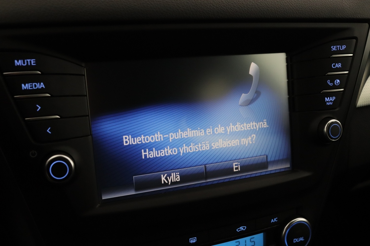 Toyota Avensis vaihtoauto