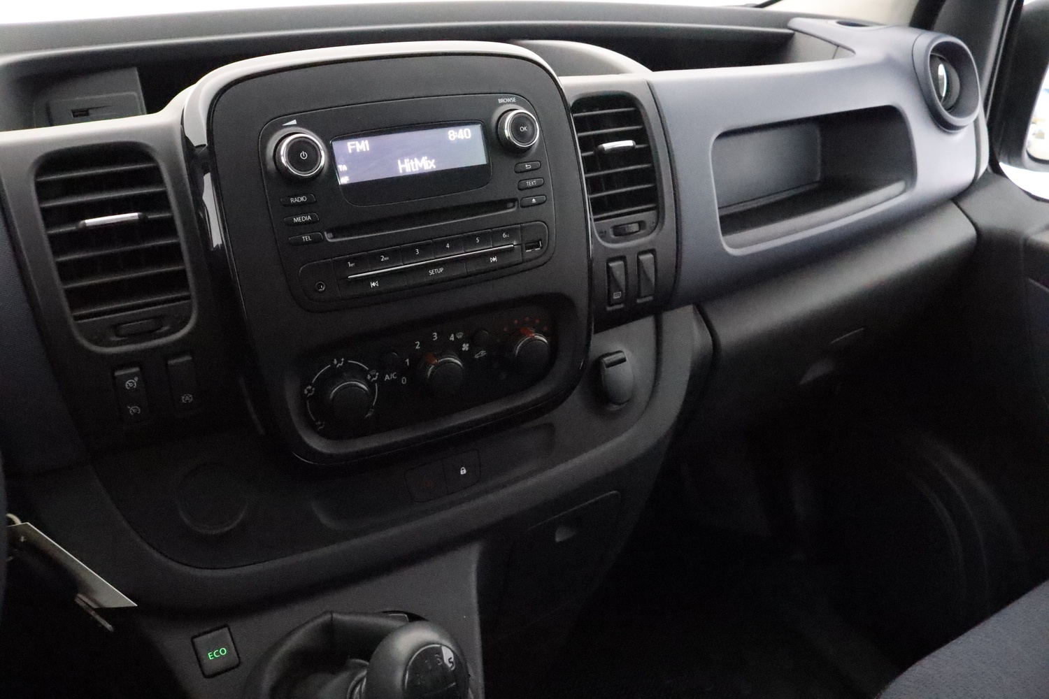 Opel Vivaro vaihtoauto