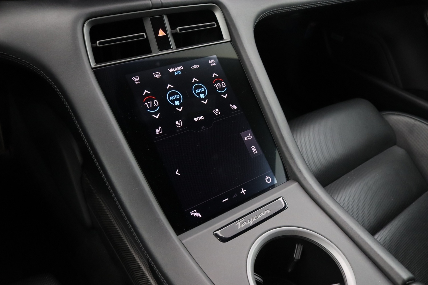 Porsche Taycan vaihtoauto