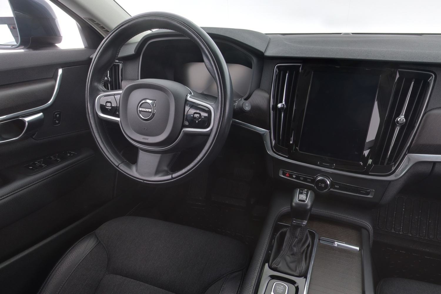 Volvo V90 Cross Country vaihtoauto
