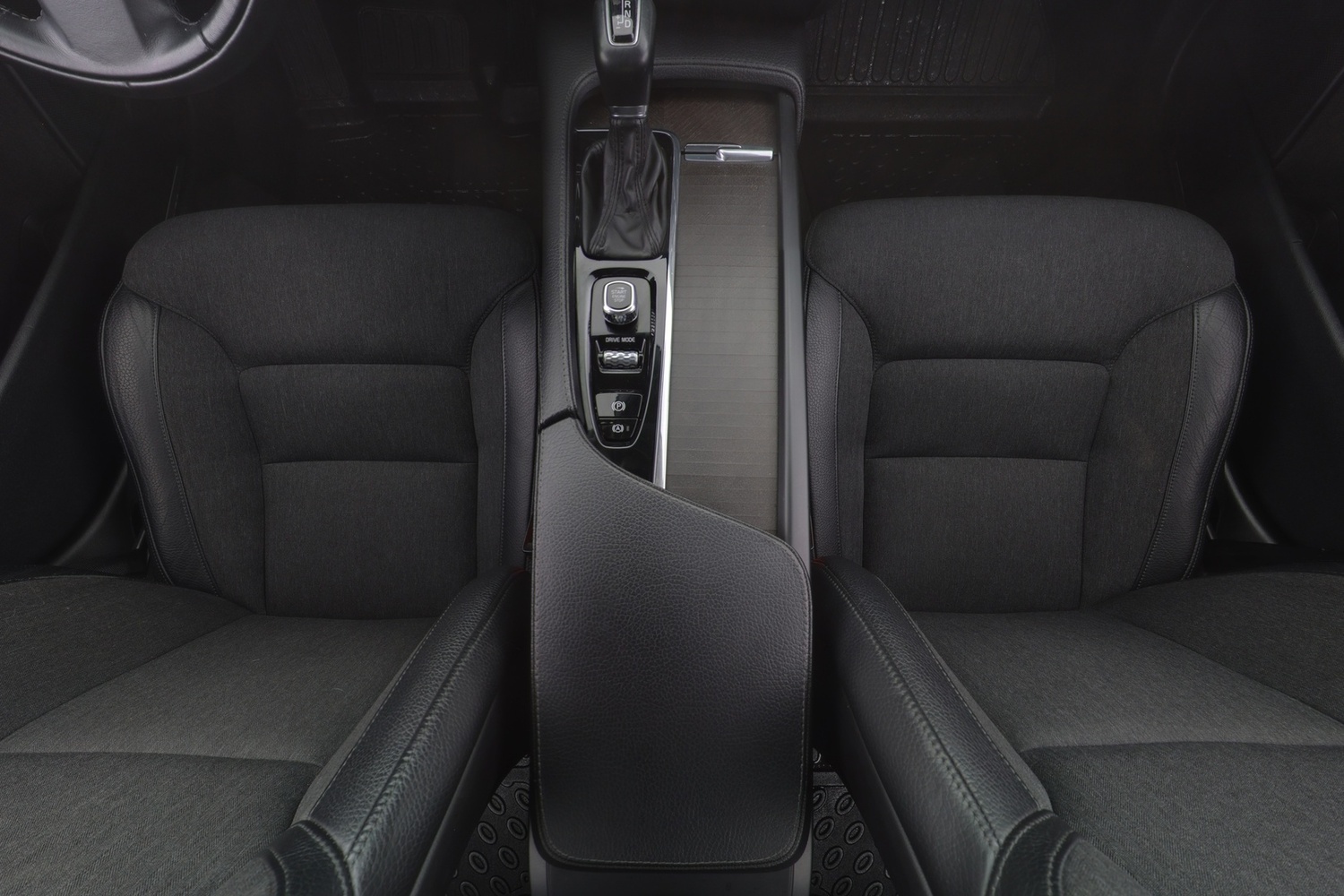 Volvo V90 Cross Country vaihtoauto