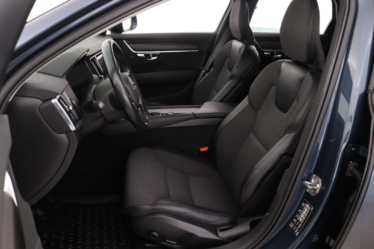 Volvo V90 Cross Country vaihtoauto