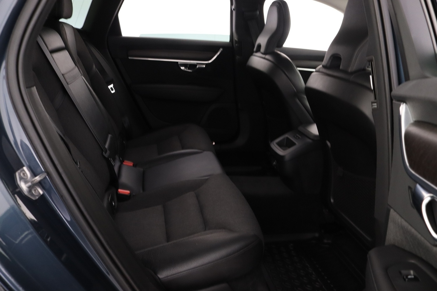 Volvo V90 Cross Country vaihtoauto