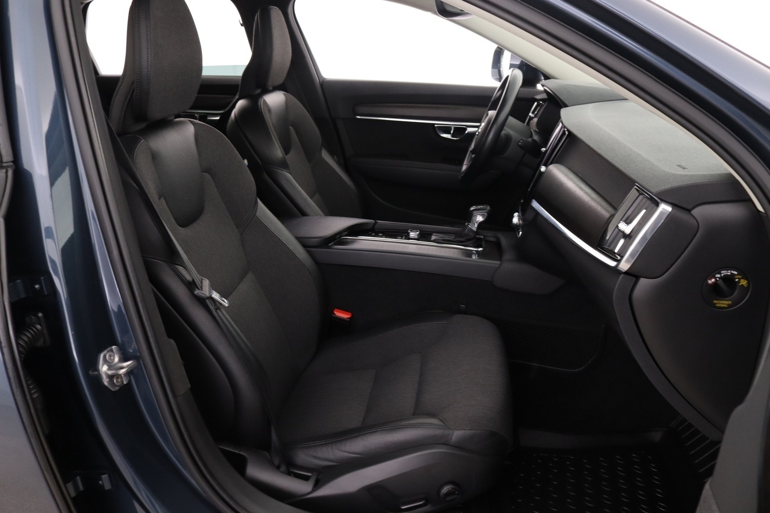 Volvo V90 Cross Country vaihtoauto