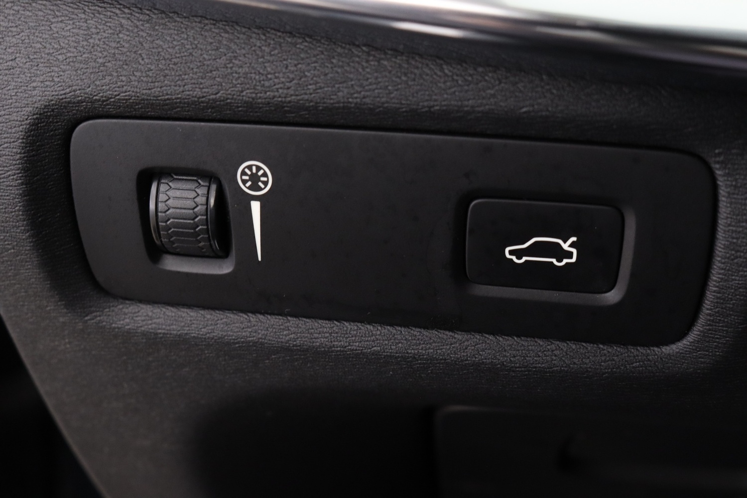 Volvo V90 Cross Country vaihtoauto
