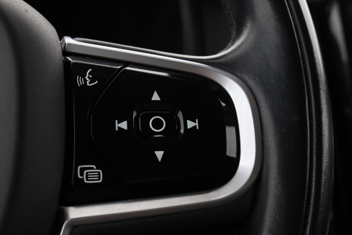 Volvo V90 Cross Country vaihtoauto