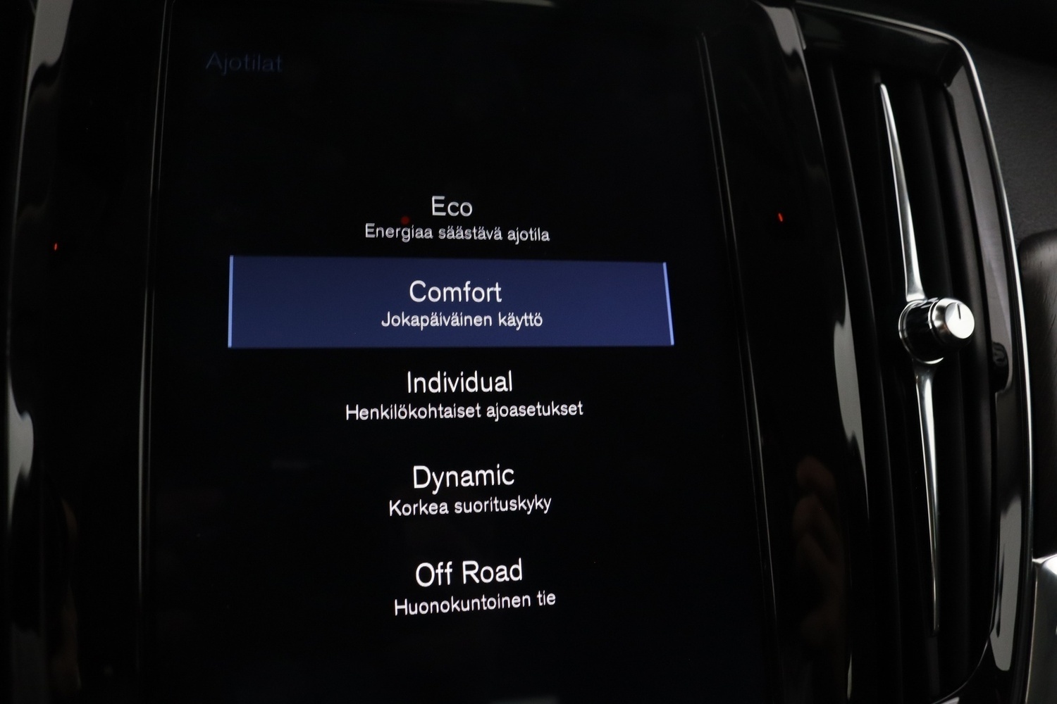 Volvo V90 Cross Country vaihtoauto
