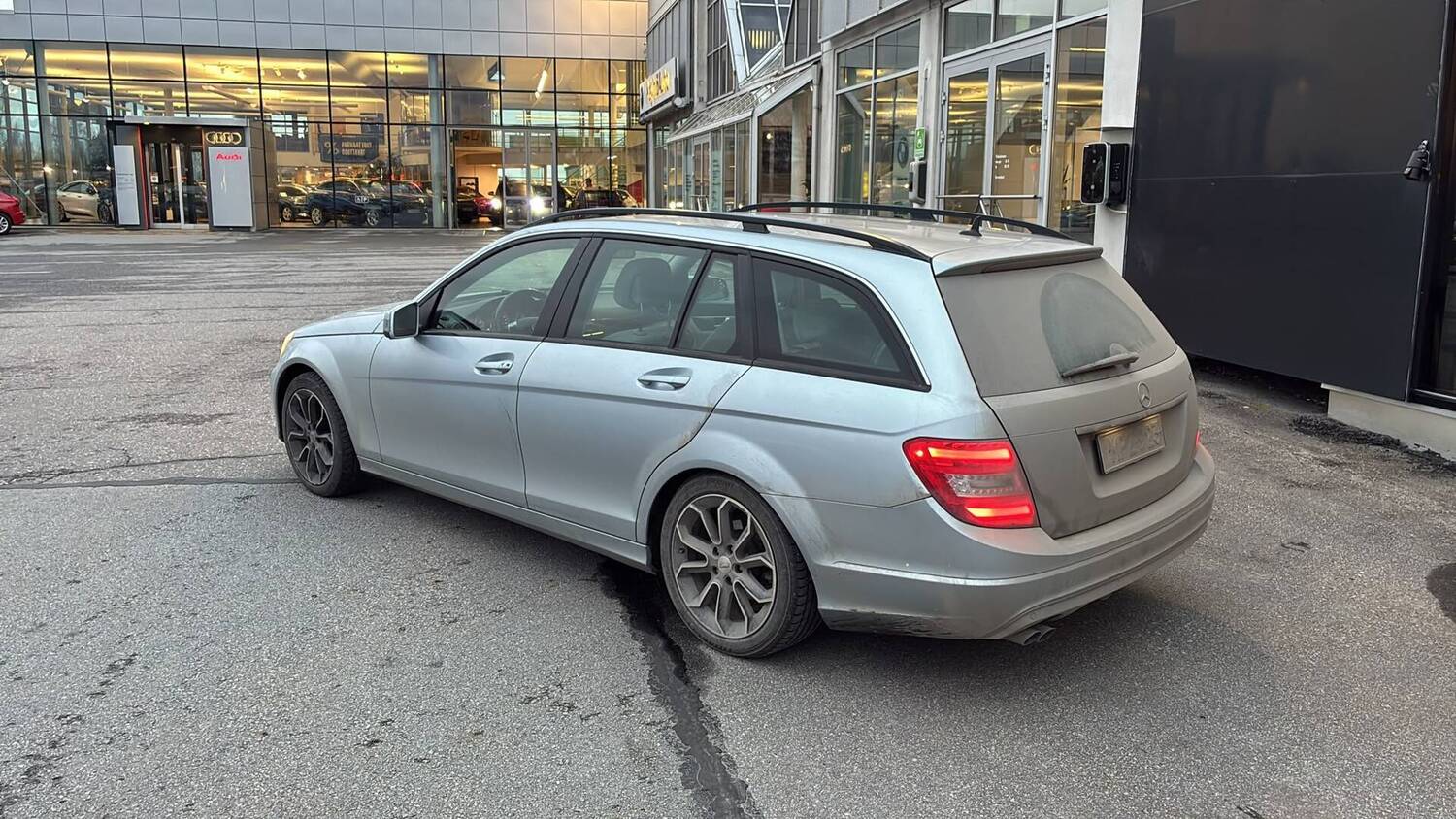 Mercedes-Benz C vaihtoauto