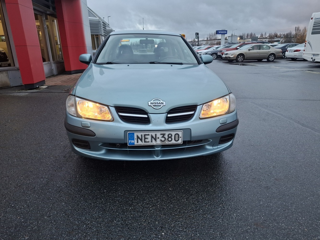Nissan Almera vaihtoauto
