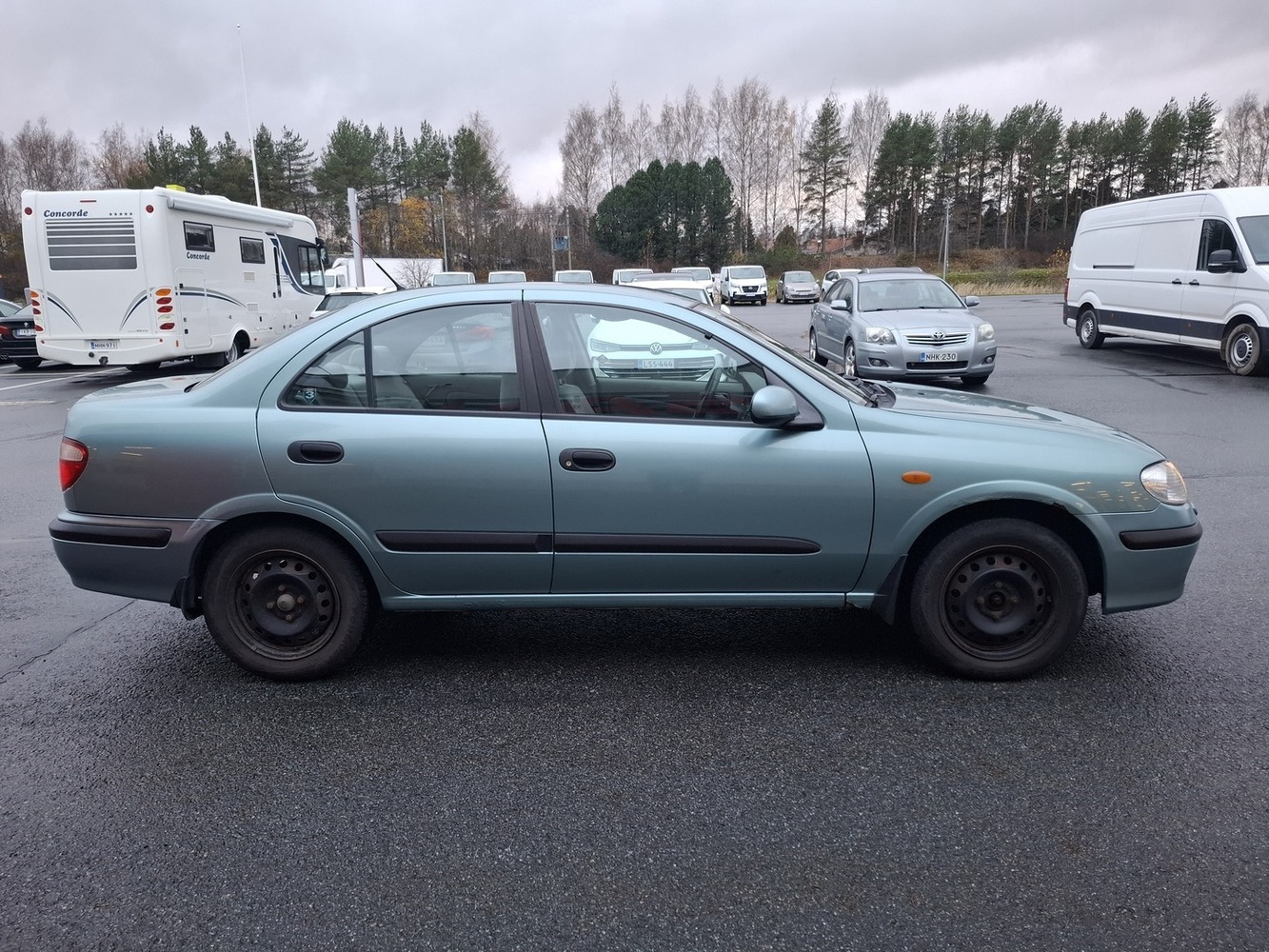 Nissan Almera vaihtoauto
