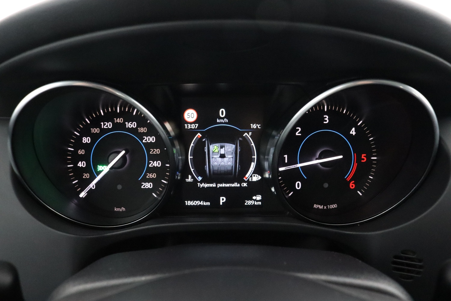 Jaguar F-PACE vaihtoauto