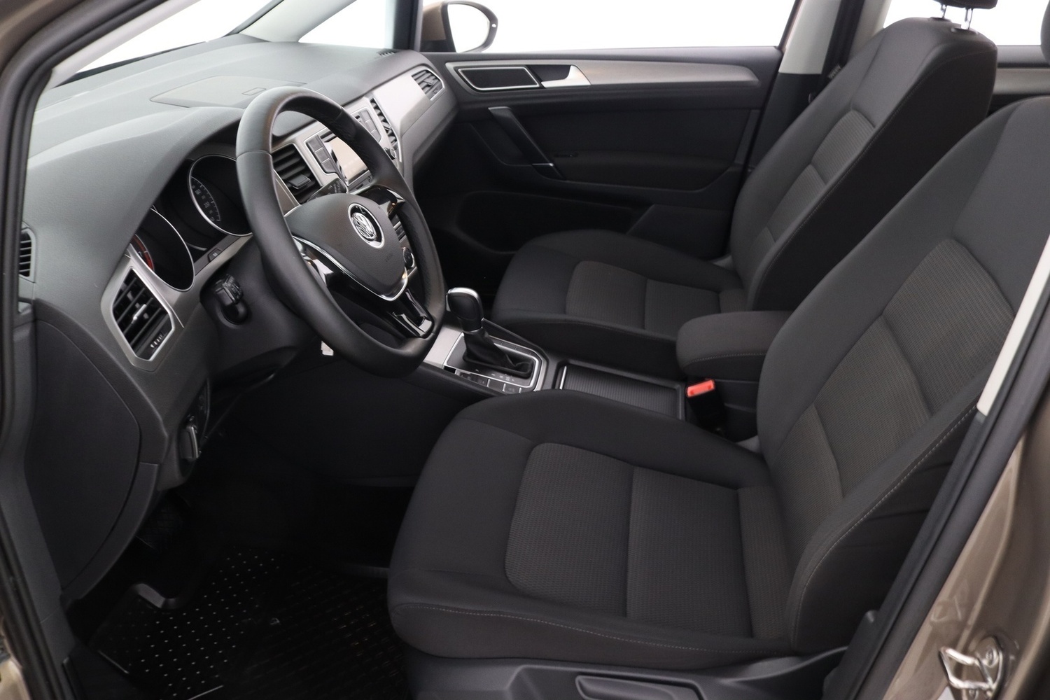 Volkswagen Golf Sportsvan vaihtoauto
