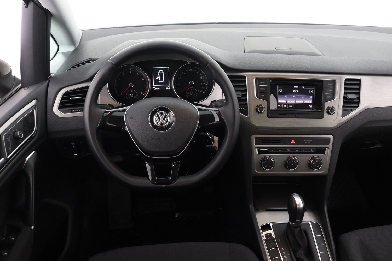 Volkswagen Golf Sportsvan vaihtoauto