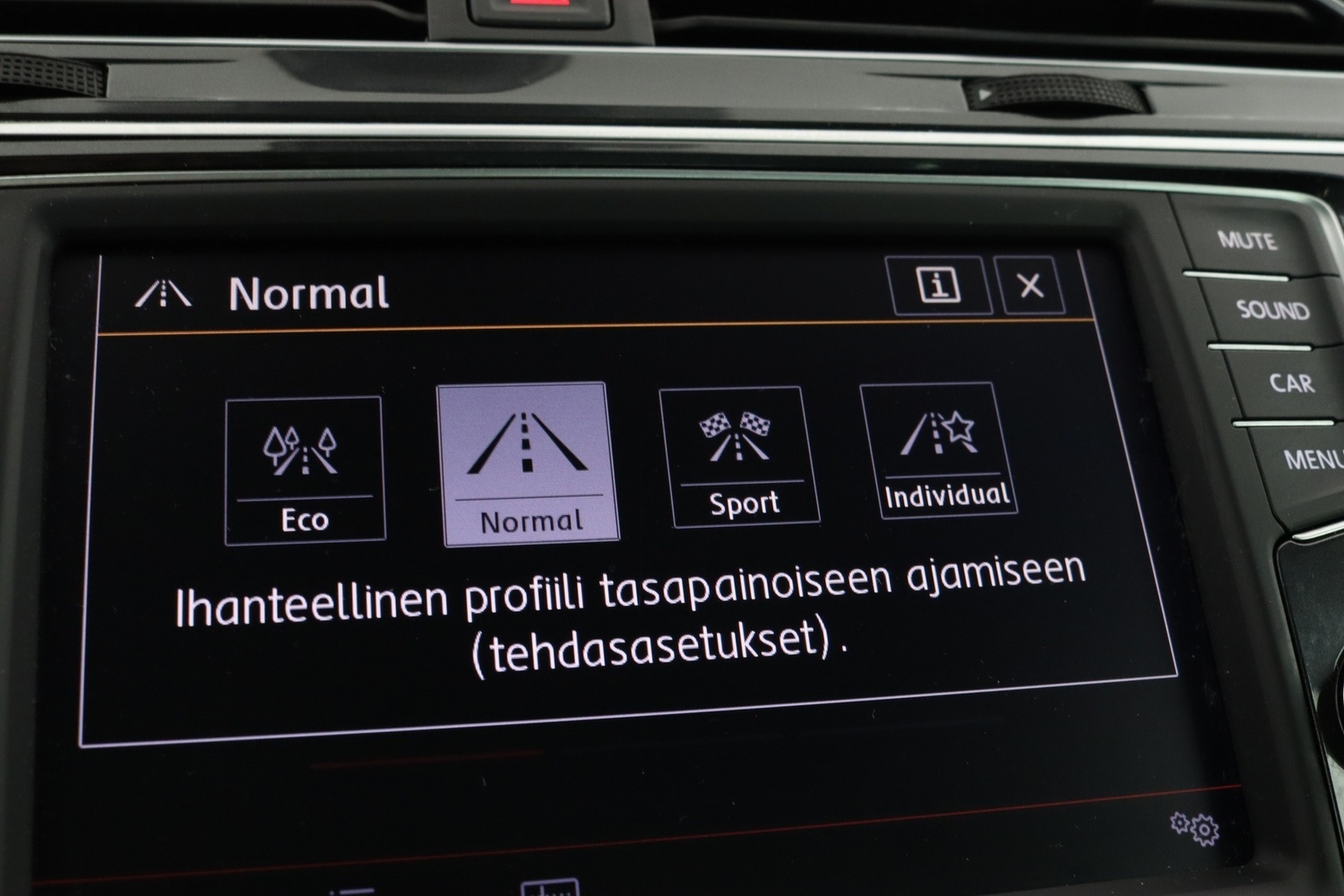 Volkswagen Tiguan vaihtoauto