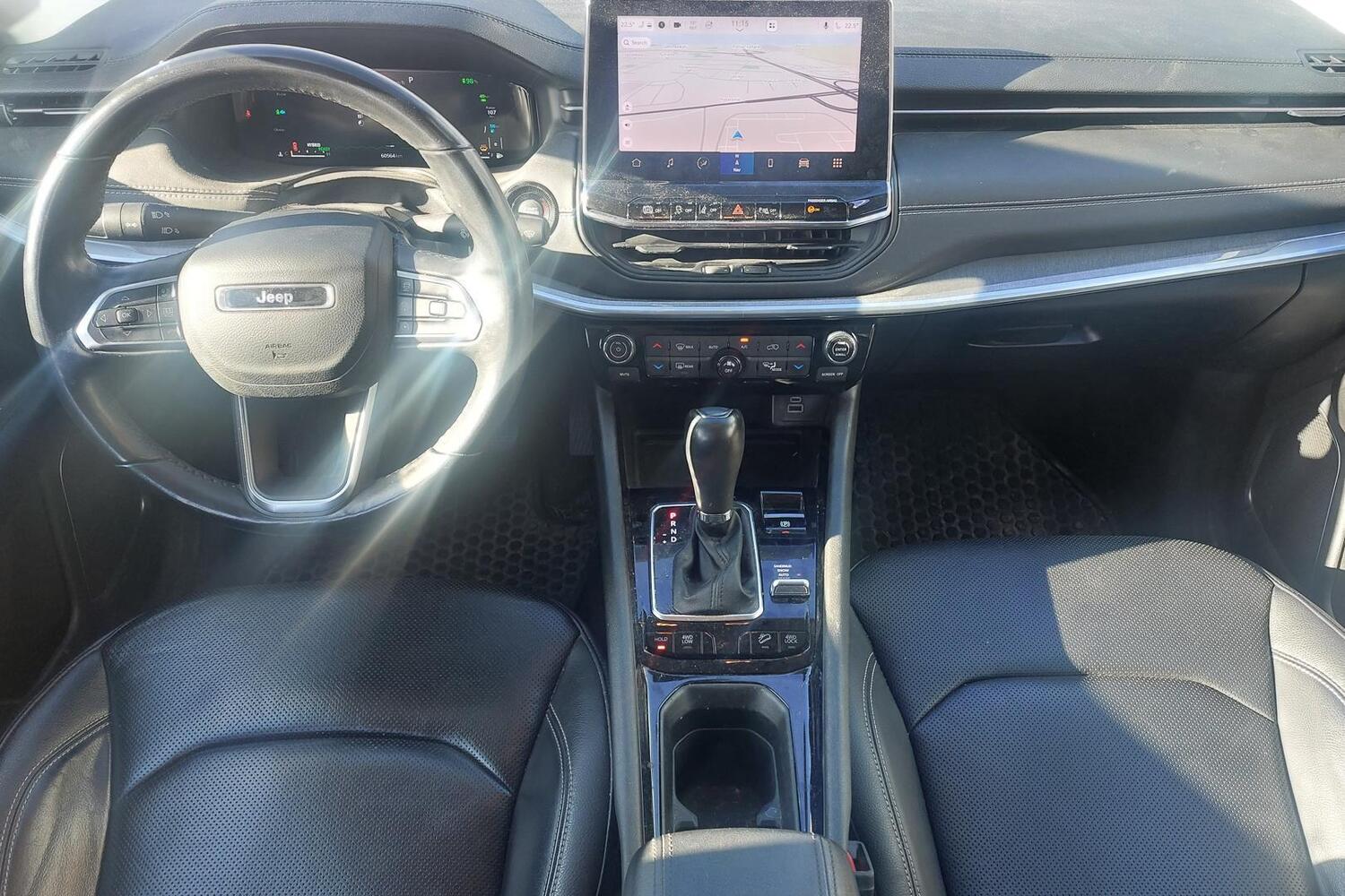 Jeep Compass vaihtoauto