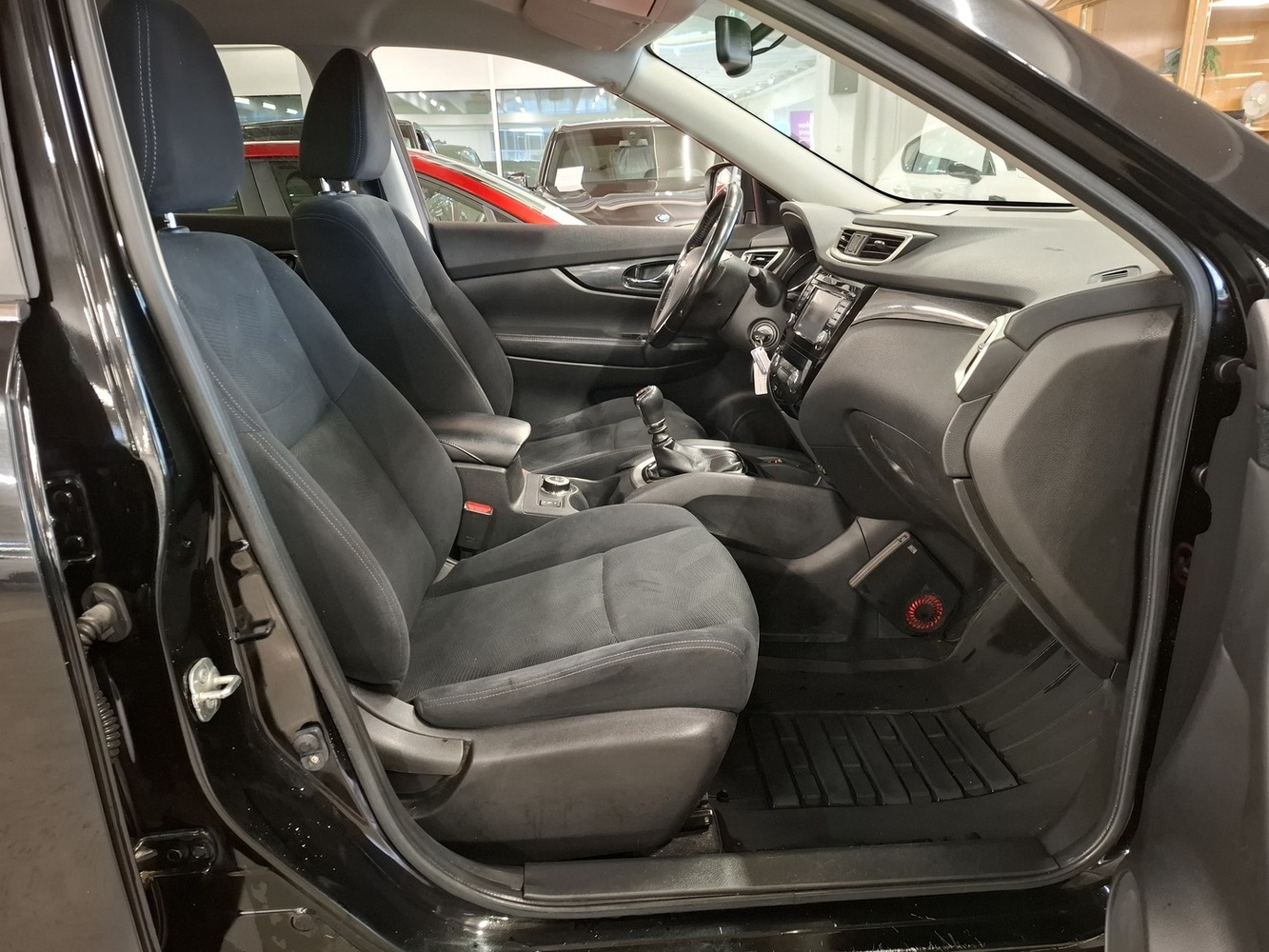 Nissan X-Trail vaihtoauto