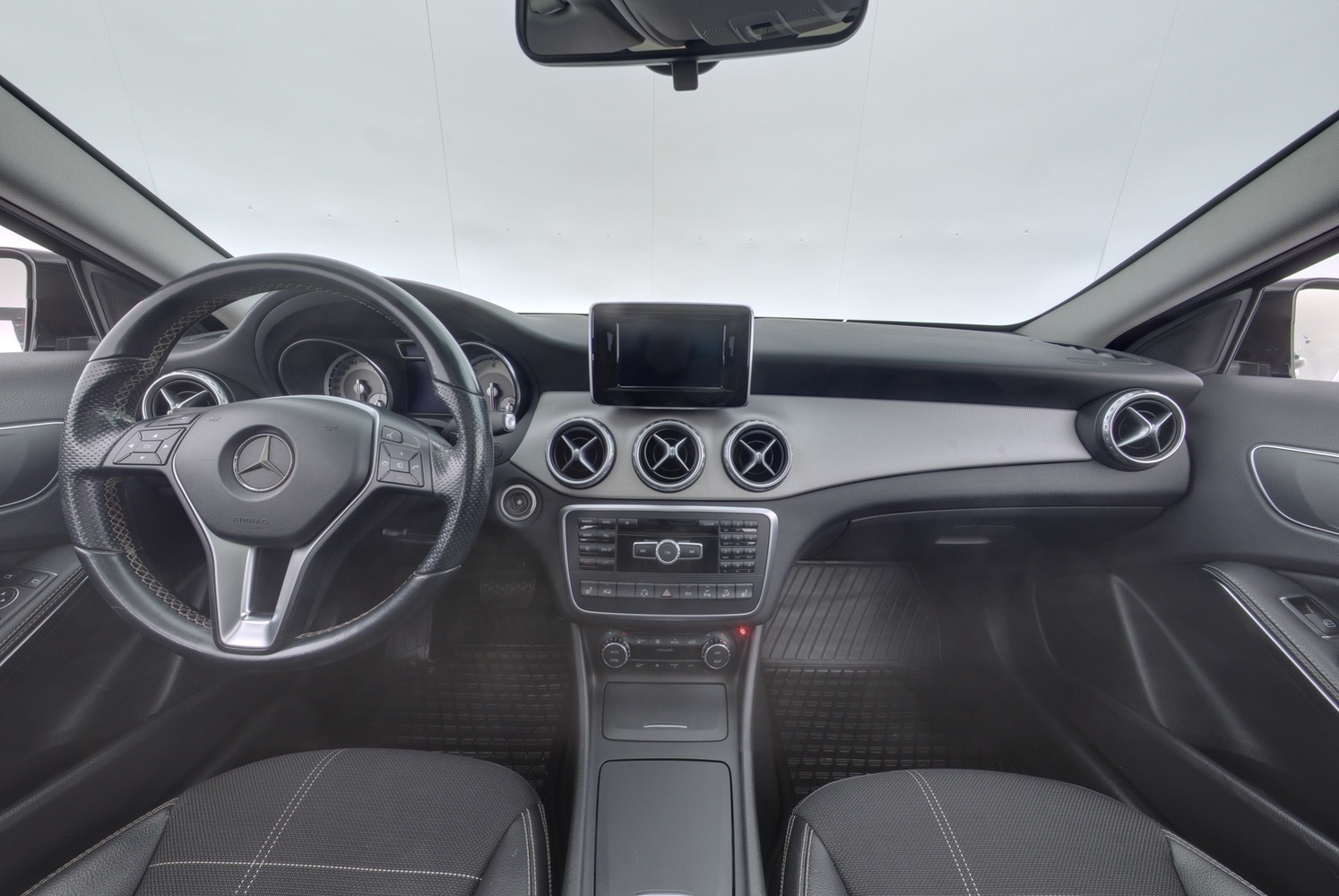 Mercedes-Benz GLA vaihtoauto