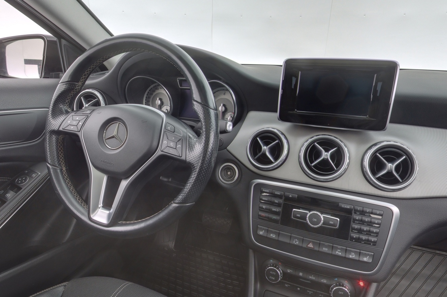 Mercedes-Benz GLA vaihtoauto