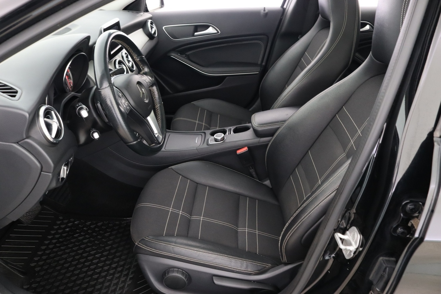 Mercedes-Benz GLA vaihtoauto