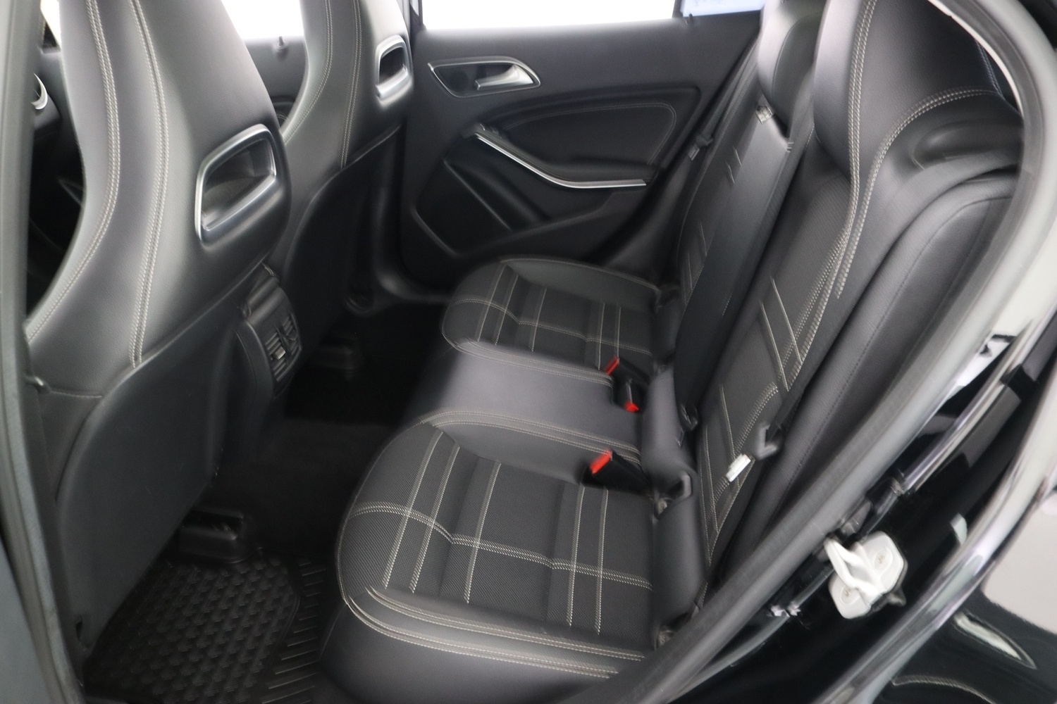 Mercedes-Benz GLA vaihtoauto