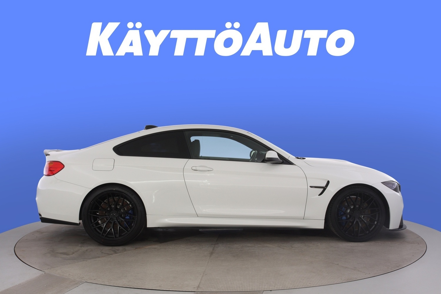 BMW M4 vaihtoauto