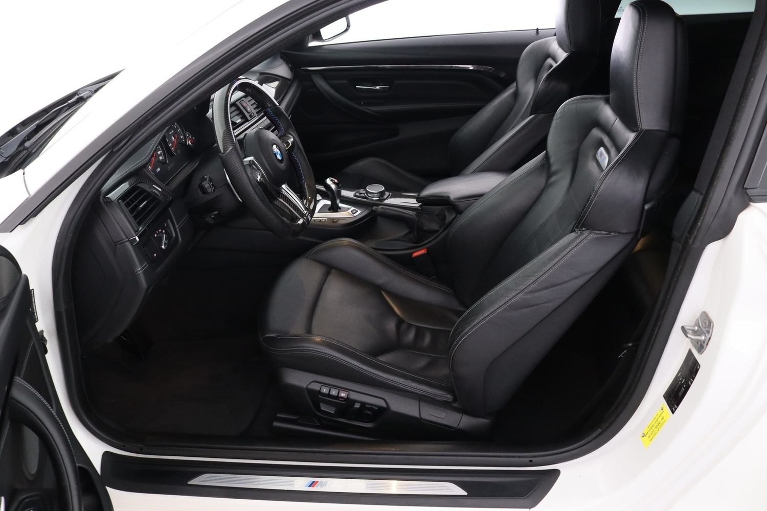 BMW M4 vaihtoauto