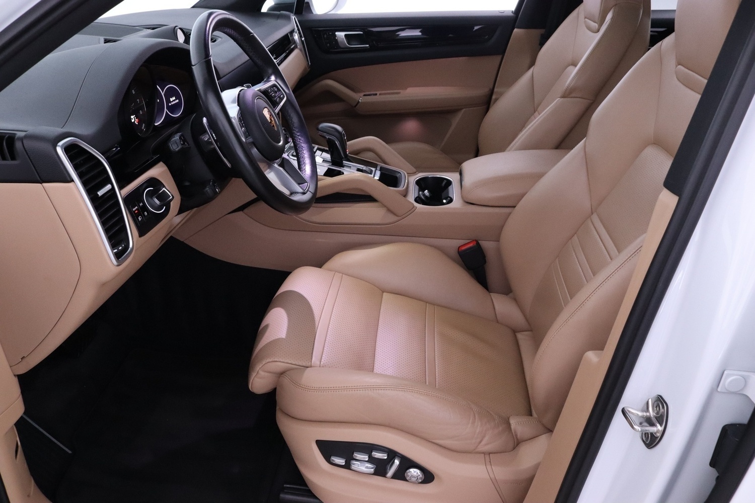 Porsche Cayenne vaihtoauto