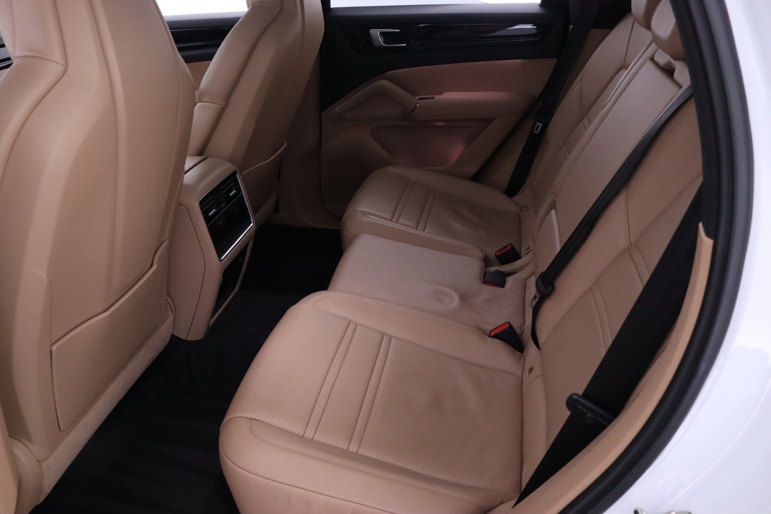Porsche Cayenne vaihtoauto