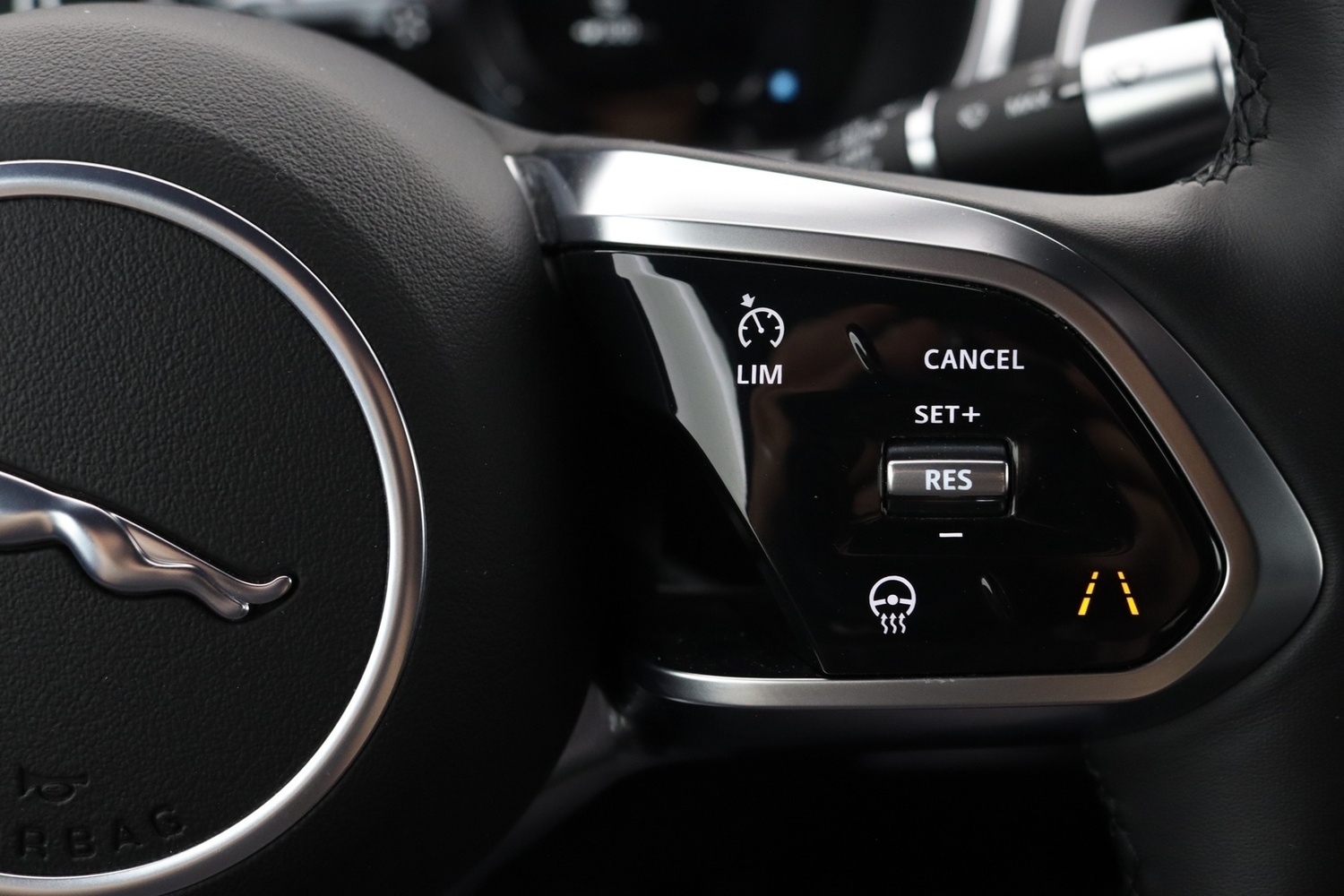 Jaguar I-PACE vaihtoauto