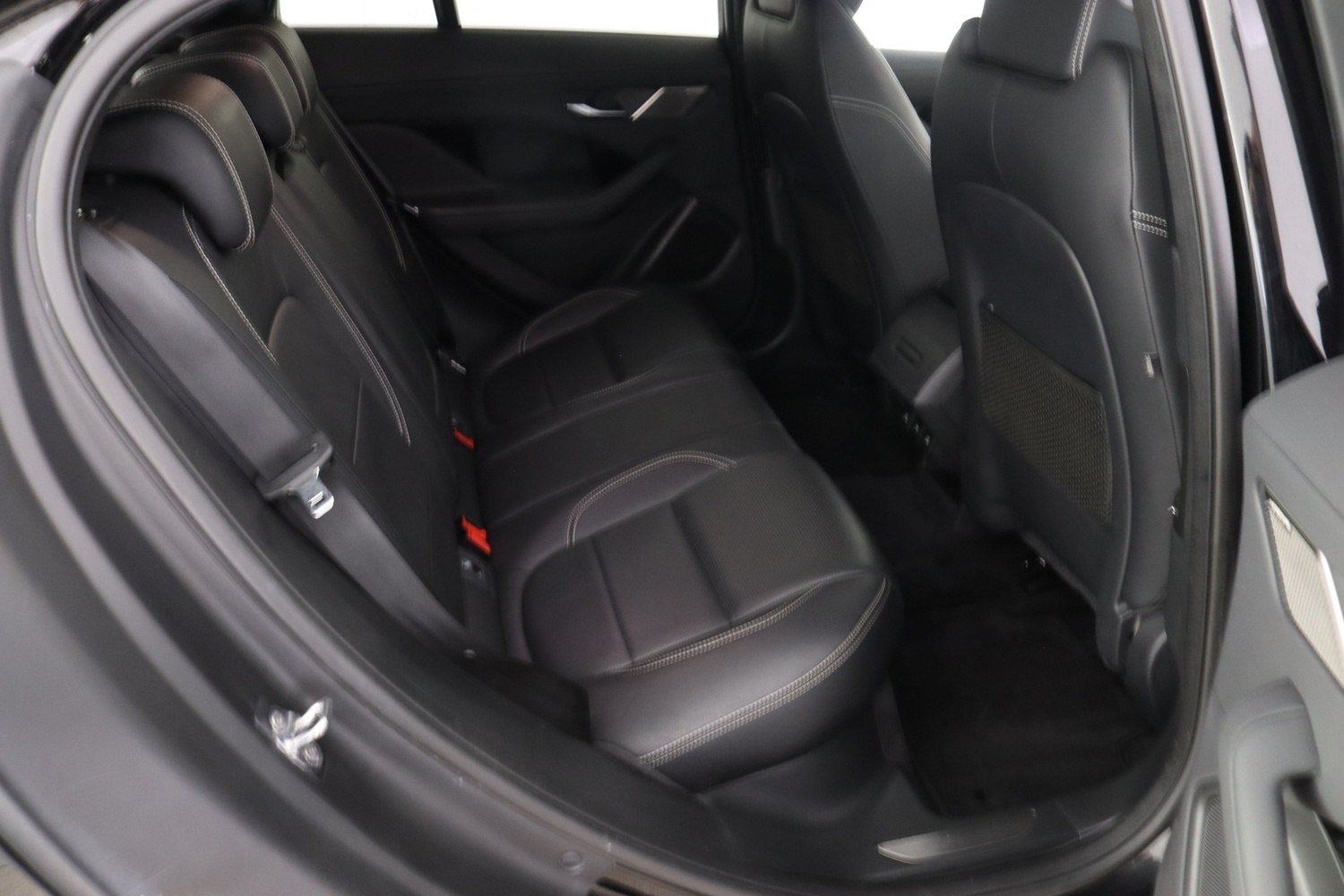 Jaguar I-PACE vaihtoauto
