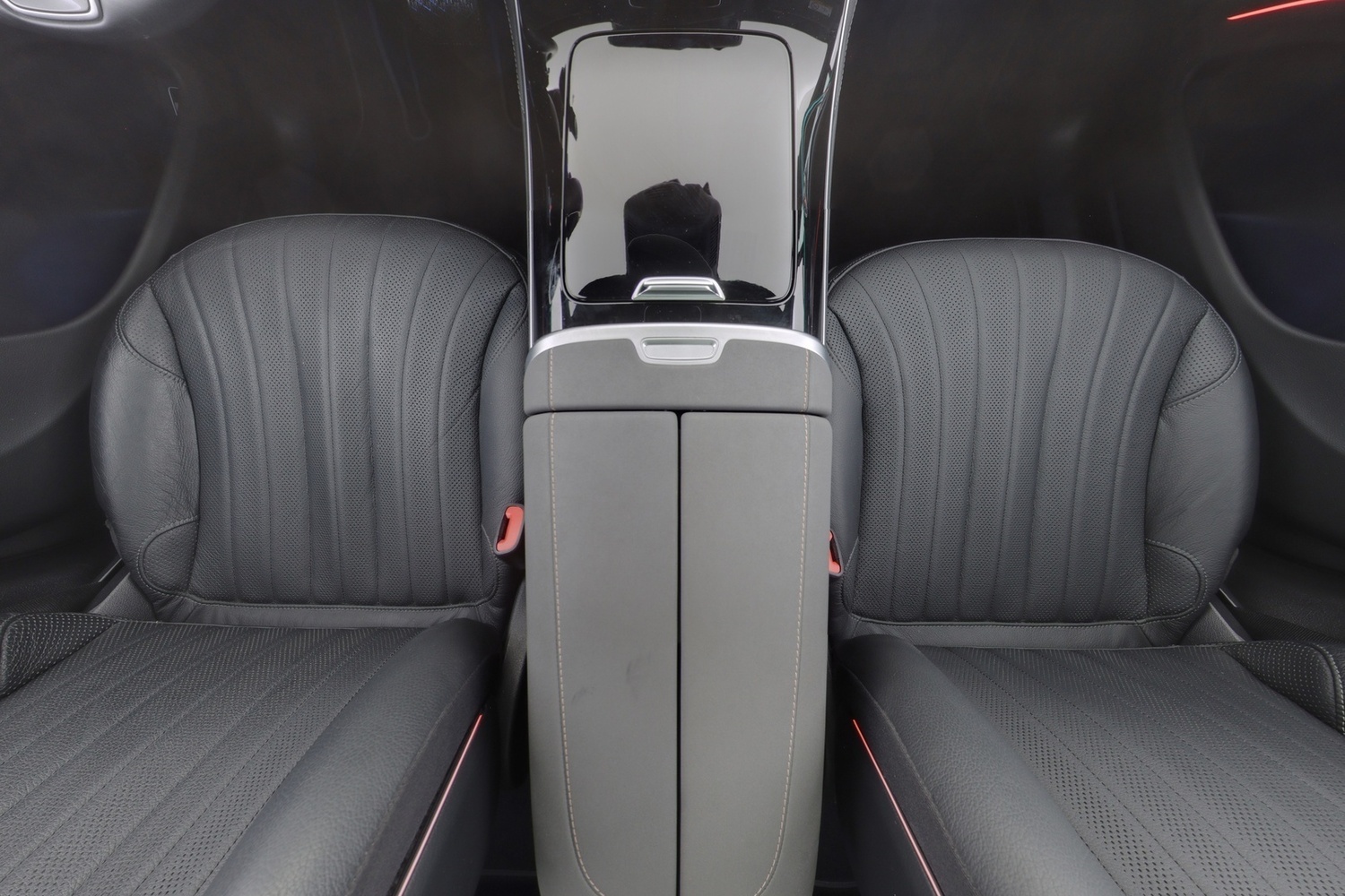 Mercedes-Benz EQS vaihtoauto
