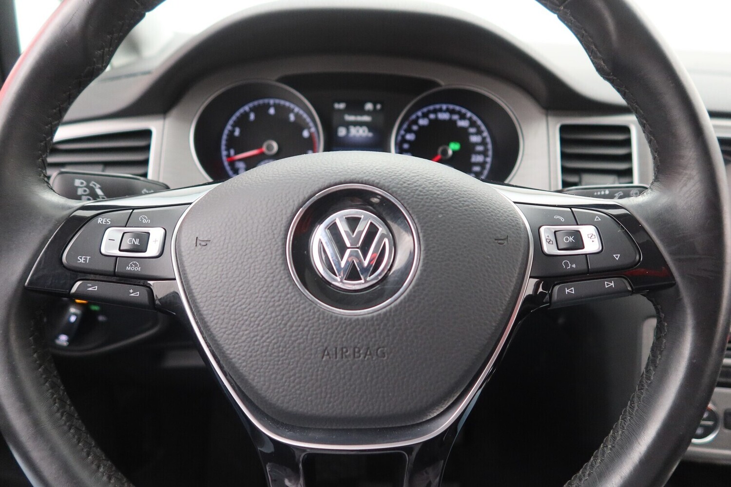 Volkswagen Golf Sportsvan vaihtoauto