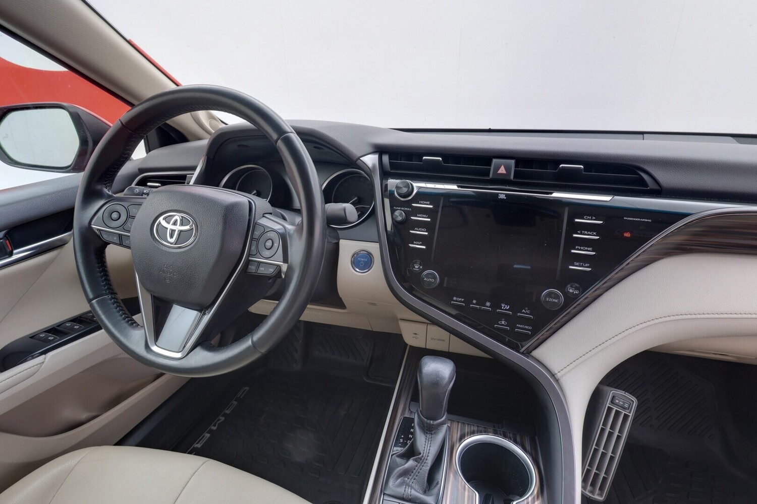 Toyota Camry vaihtoauto