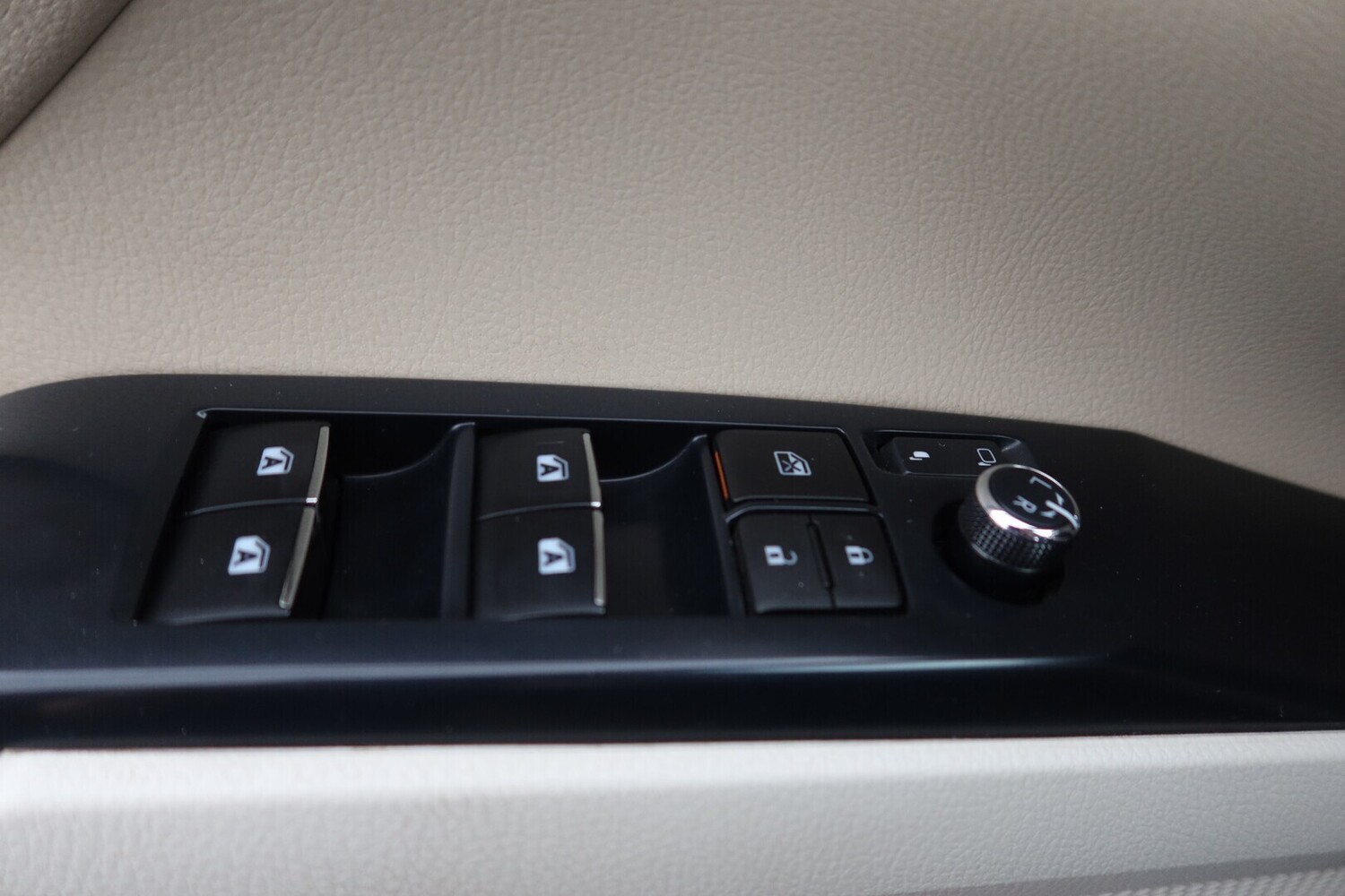 Toyota Camry vaihtoauto