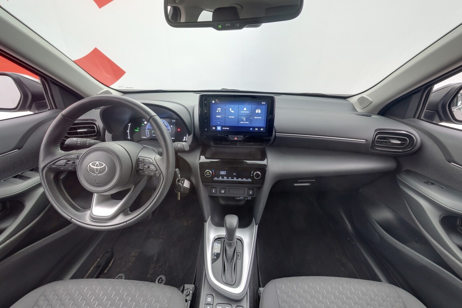 Toyota Yaris Cross vaihtoauto