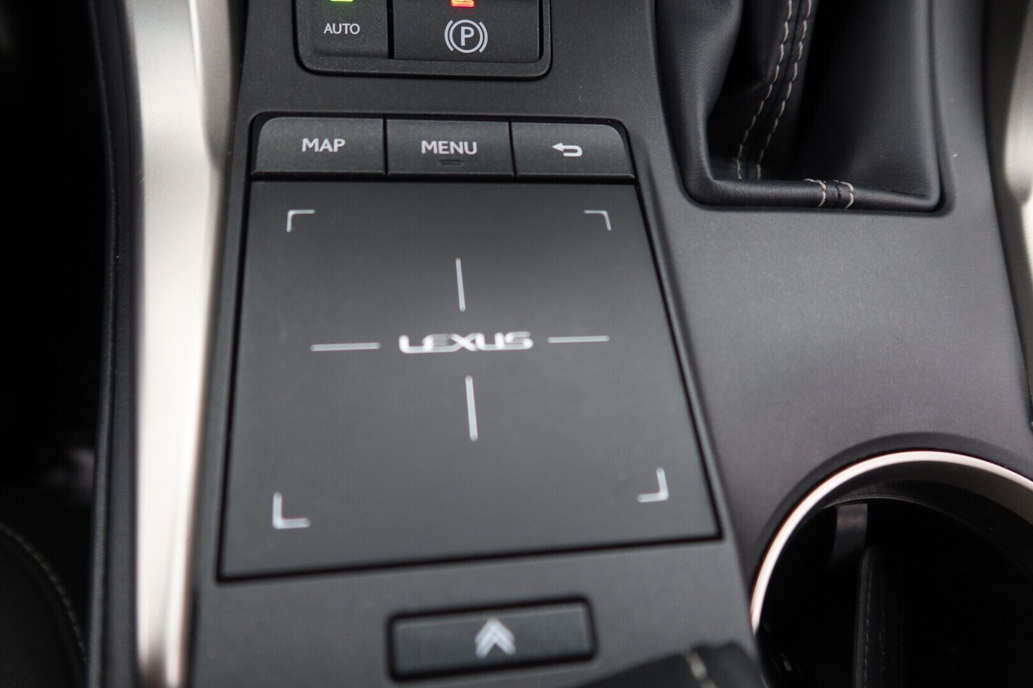 Lexus NX vaihtoauto