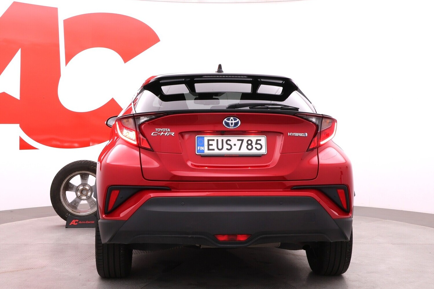Toyota C-HR vaihtoauto