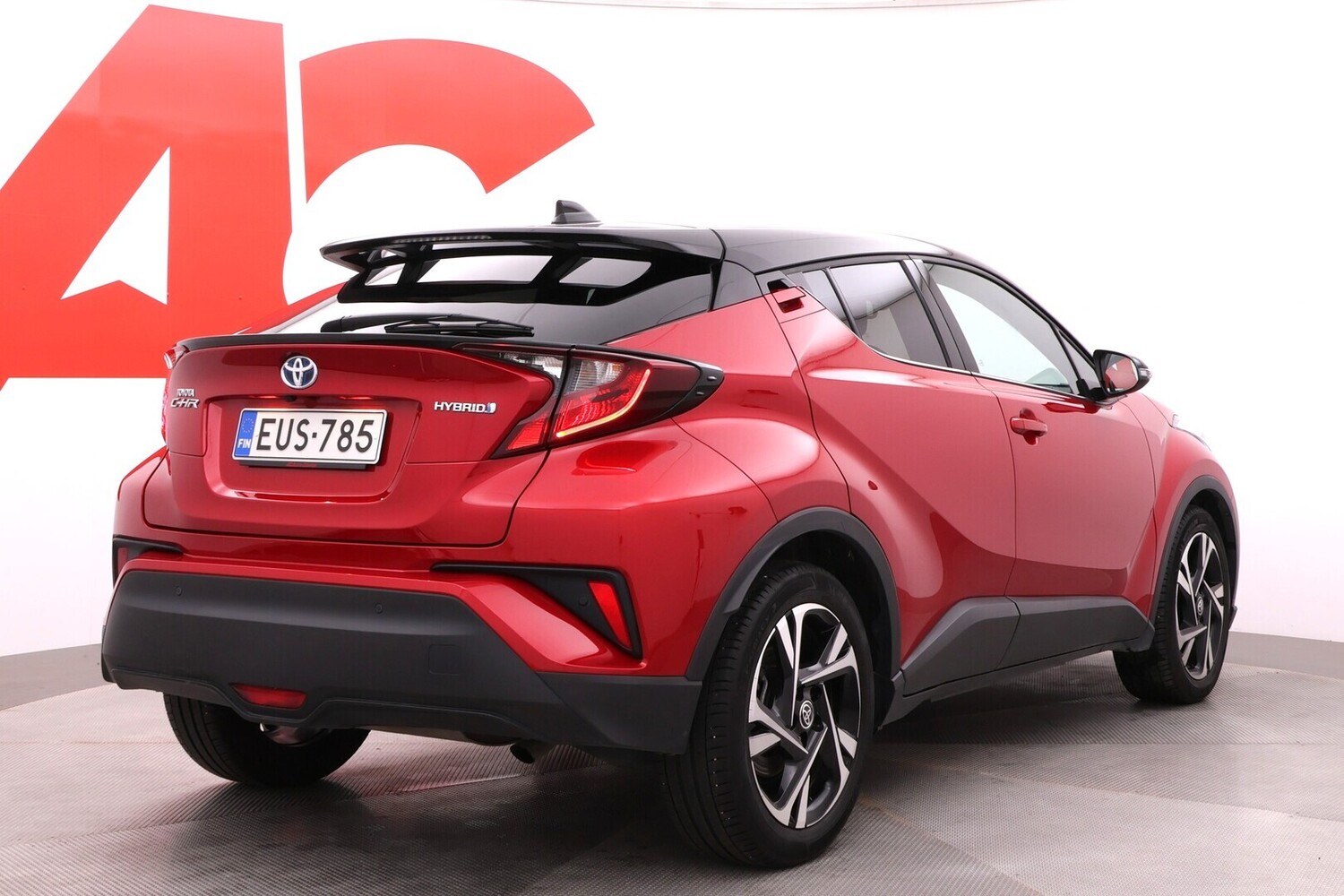 Toyota C-HR vaihtoauto