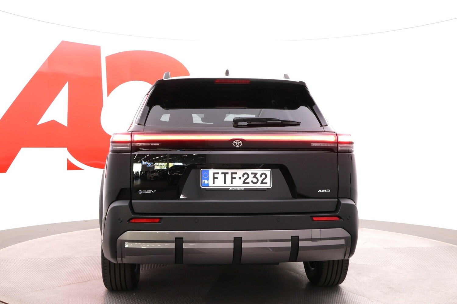 Toyota bZ4X Touring vaihtoauto
