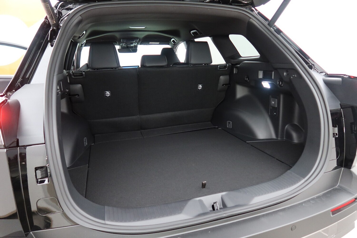 Toyota bZ4X Touring vaihtoauto