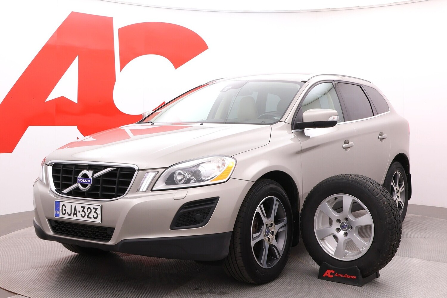 Volvo XC60 vaihtoauto