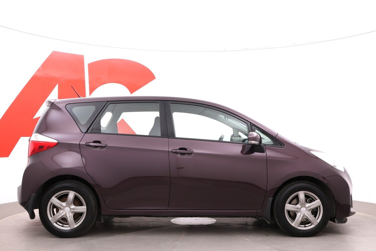 Toyota Verso-S vaihtoauto
