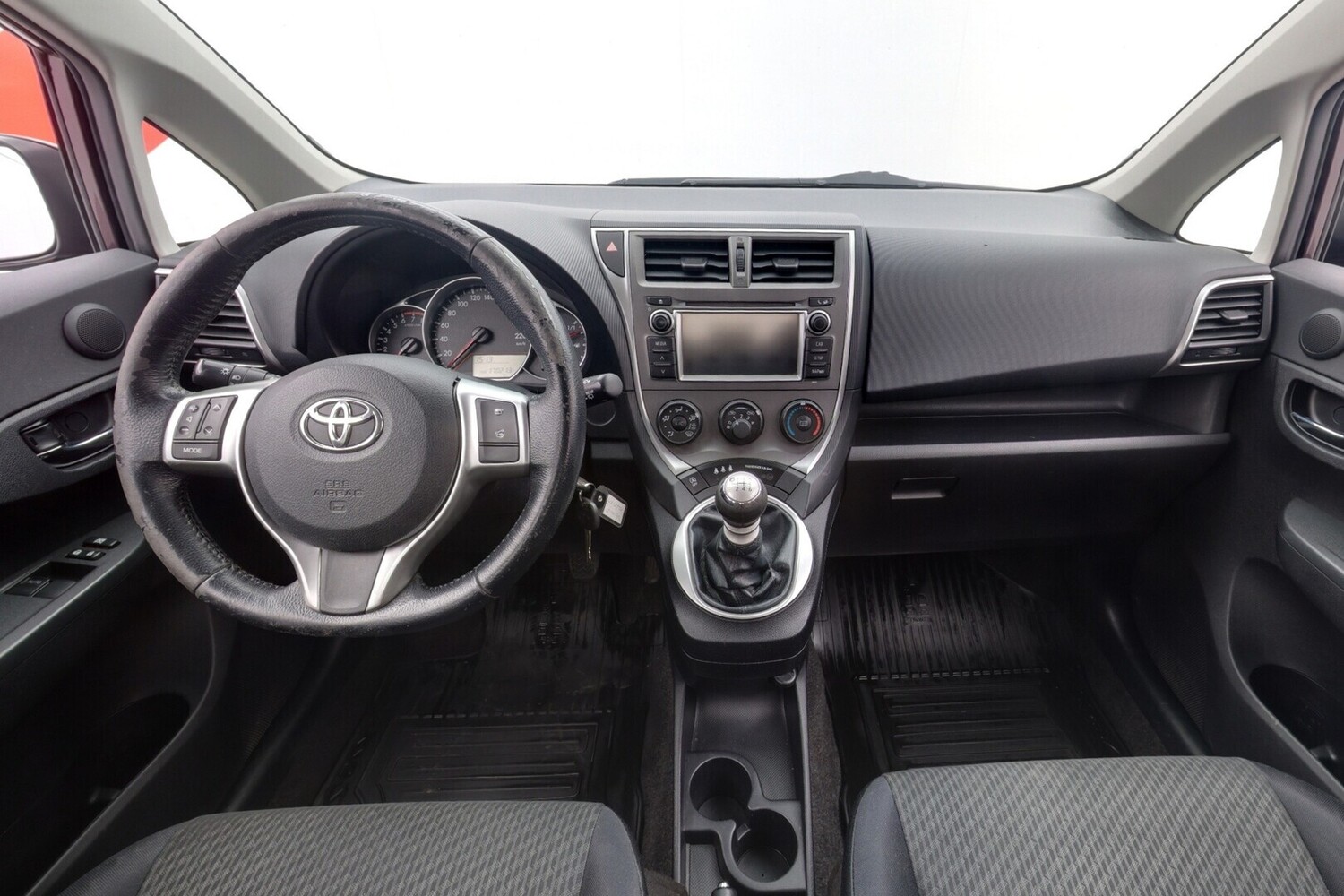 Toyota Verso-S vaihtoauto