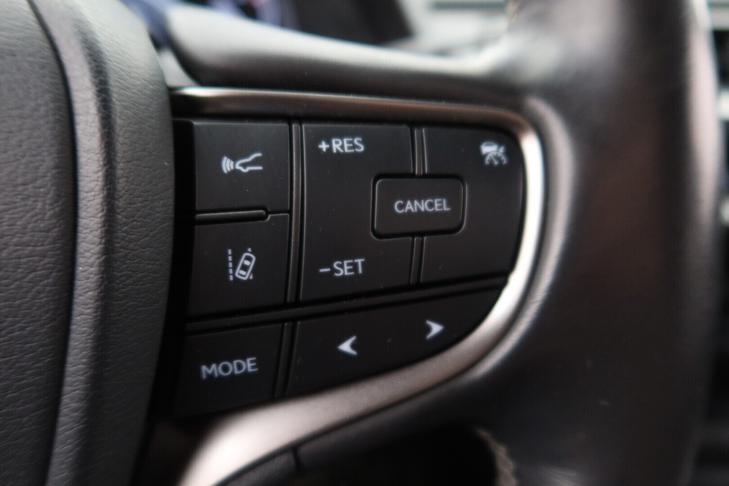 Lexus UX vaihtoauto