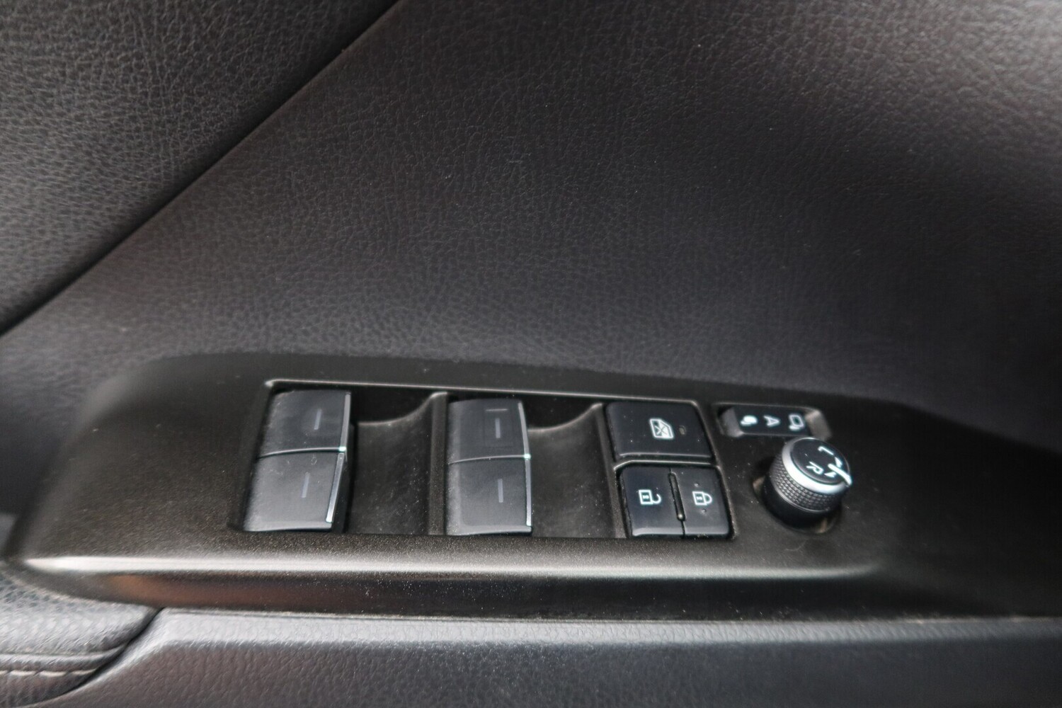 Toyota Camry vaihtoauto