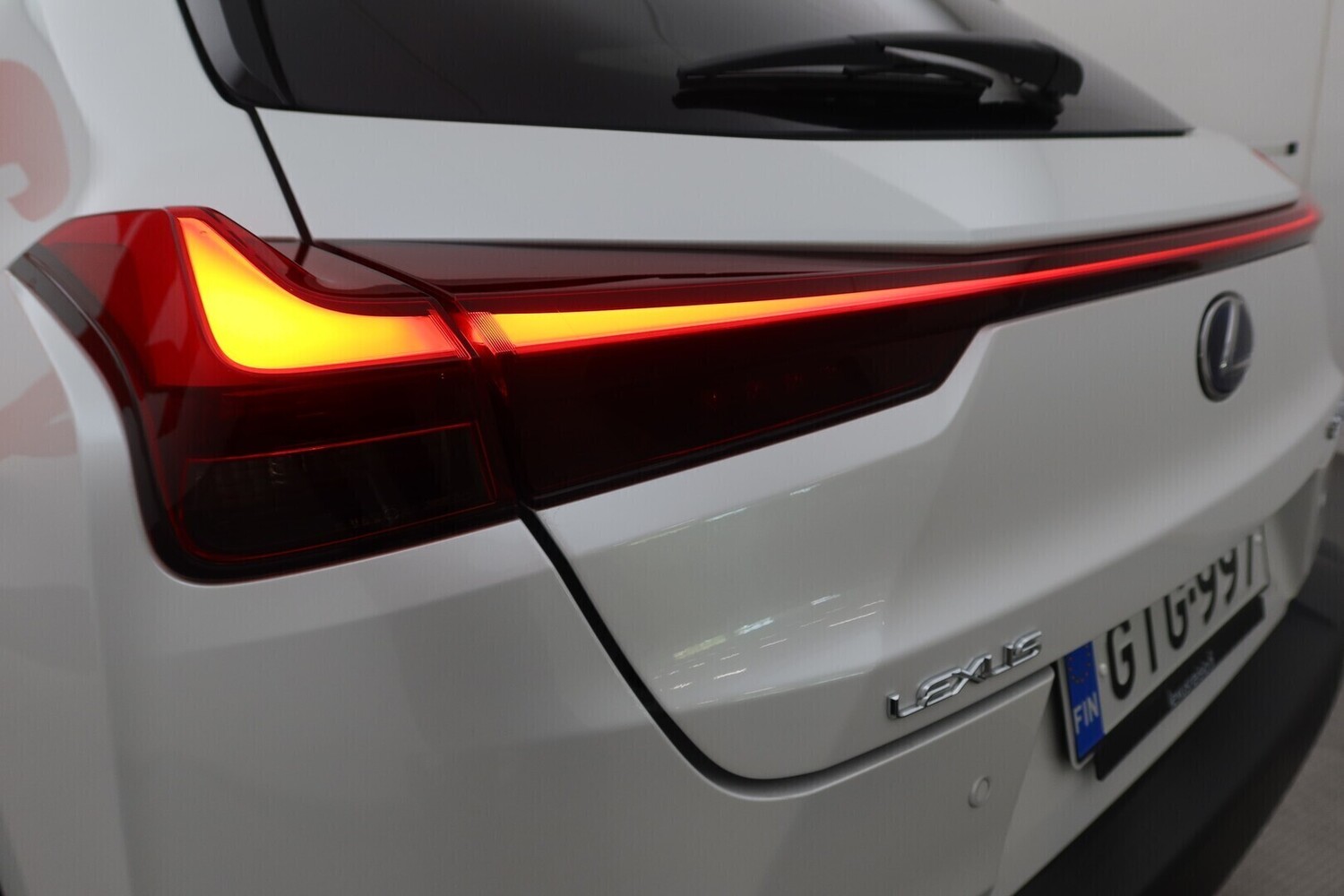 Lexus UX vaihtoauto